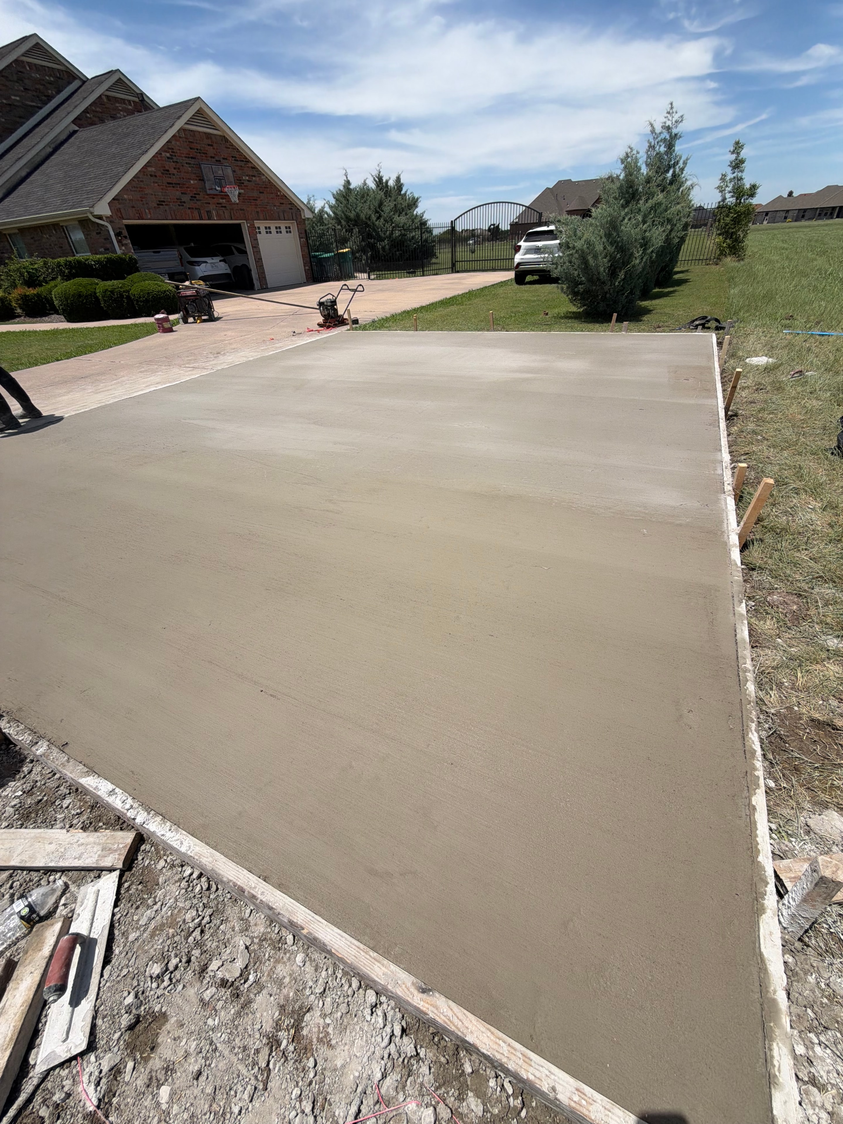 Concrete pool deck